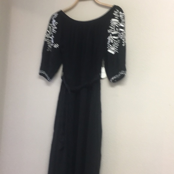 Tularosa Vivian embroidered off shoulder maxi - Picture 4 of 7